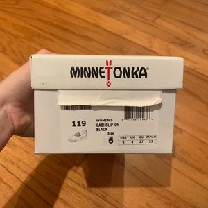 Minnetonka black shoes